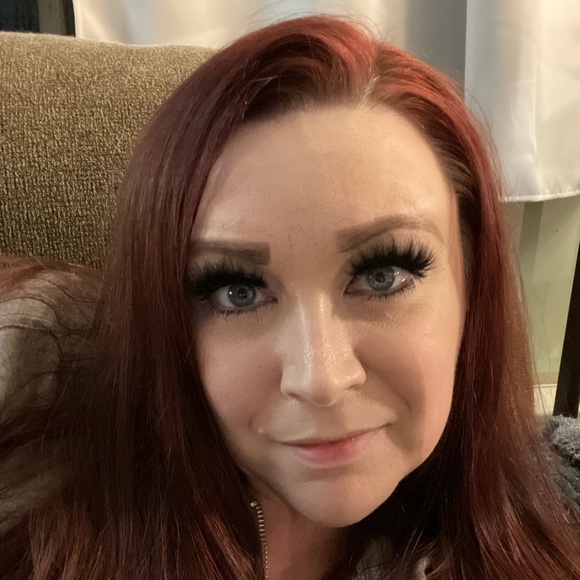 Meet your Posher, Kara - Picture 2 of 3